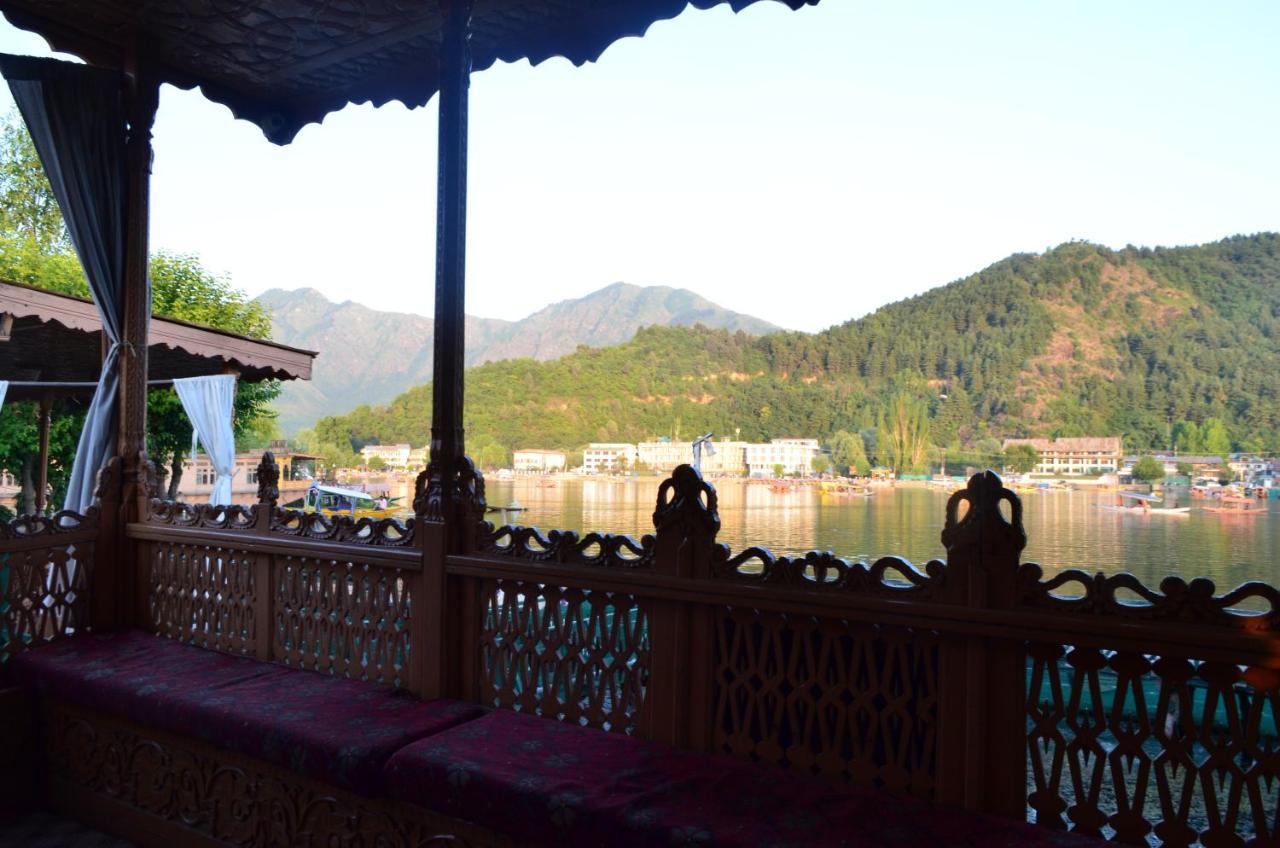 New Alexandra Houseboats Hotel Srinagar  Luaran gambar