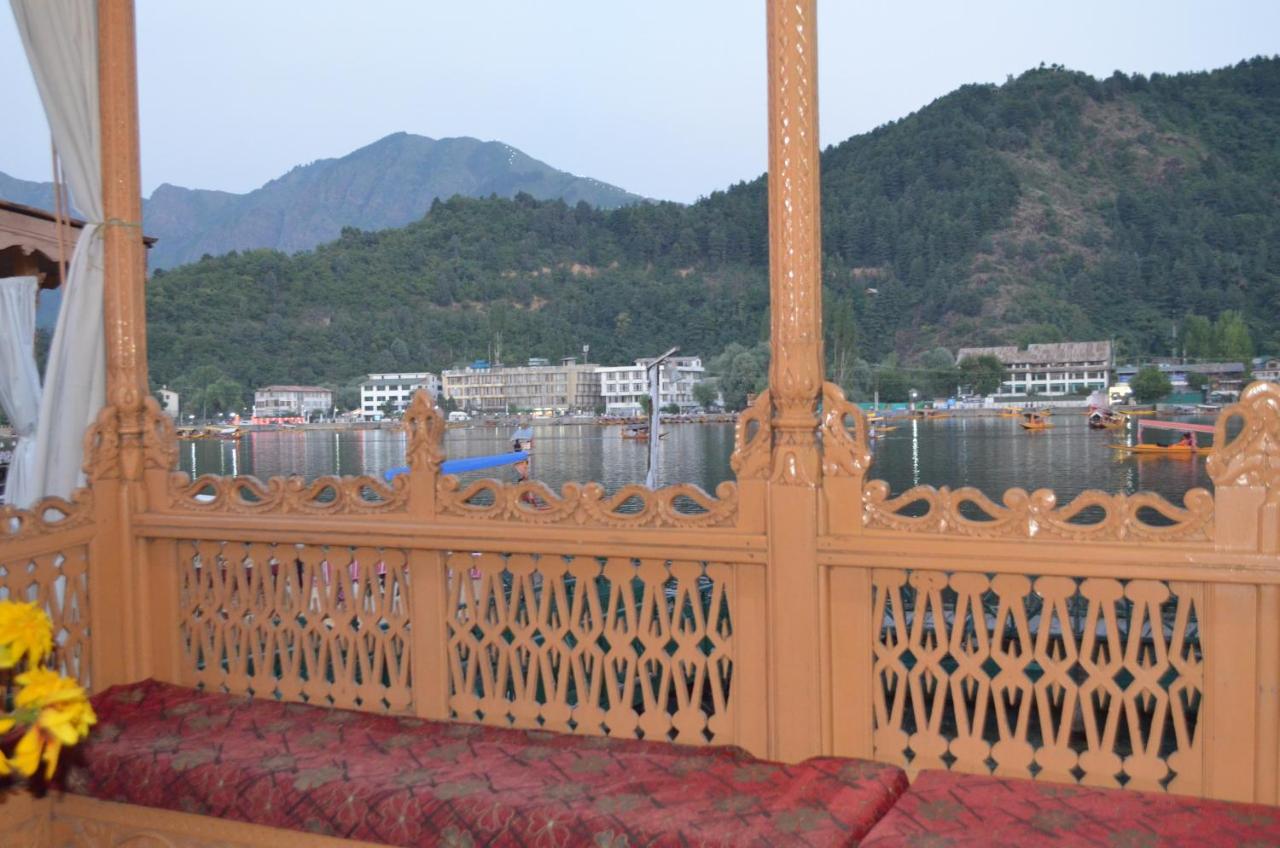 New Alexandra Houseboats Hotel Srinagar  Luaran gambar