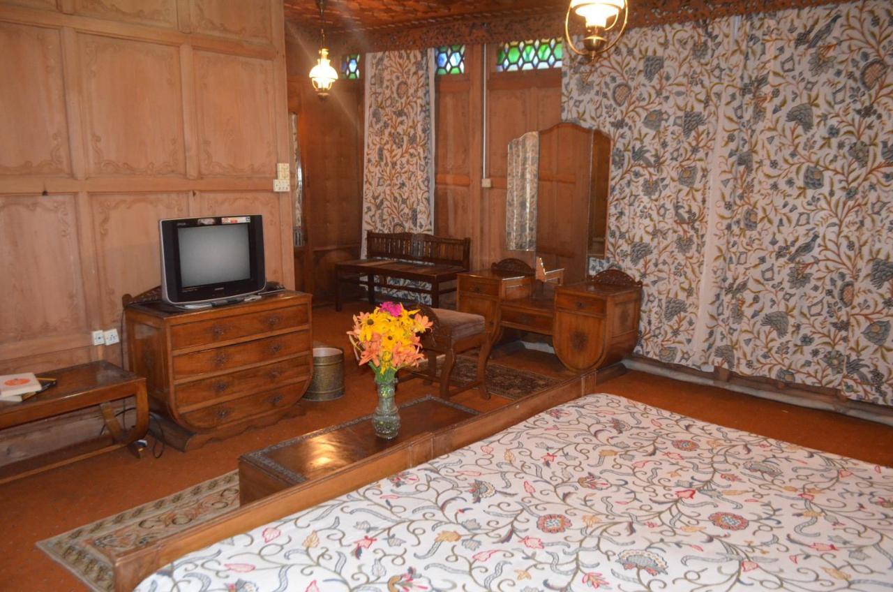 New Alexandra Houseboats Hotel Srinagar  Luaran gambar