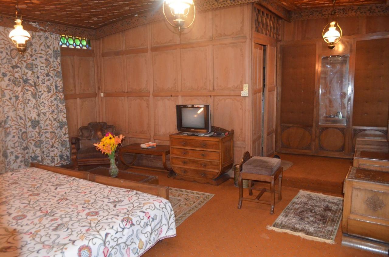 New Alexandra Houseboats Hotel Srinagar  Luaran gambar