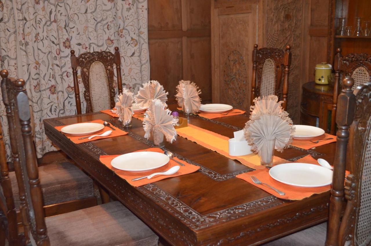 New Alexandra Houseboats Hotel Srinagar  Luaran gambar