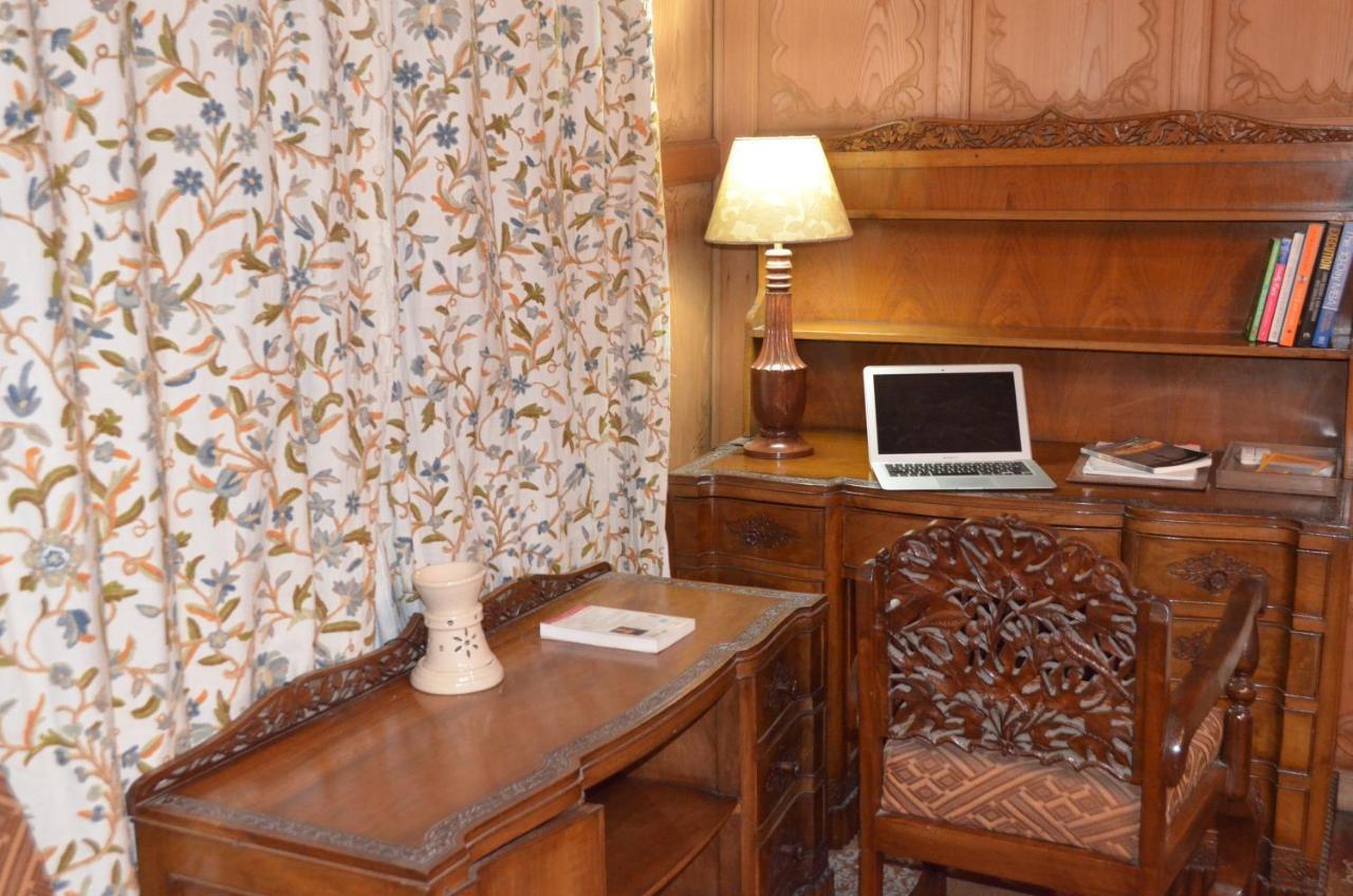 New Alexandra Houseboats Hotel Srinagar  Luaran gambar